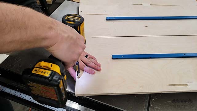 adding back fence to cross cut sled